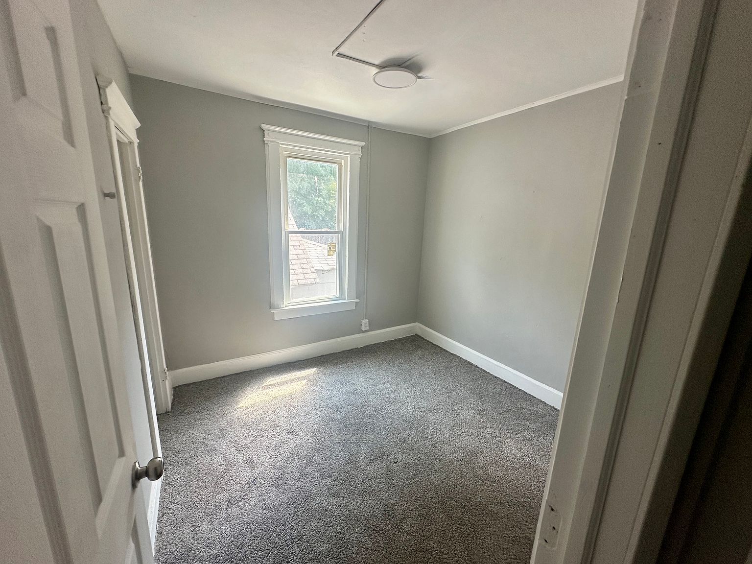 61 Thorp St - Photo 5