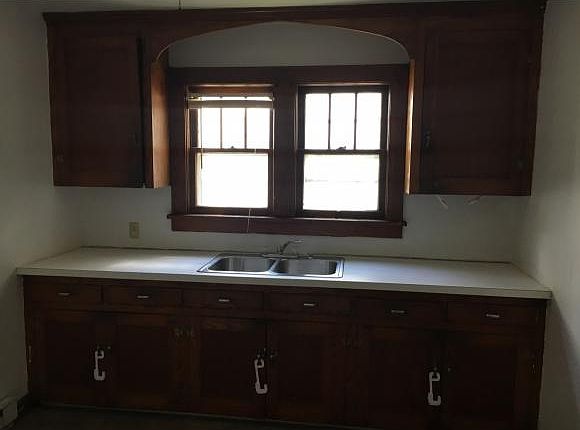 63 Adams St - Photo 9