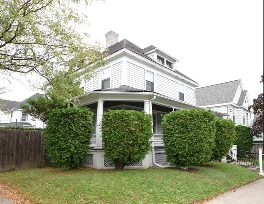 14 Ayres St