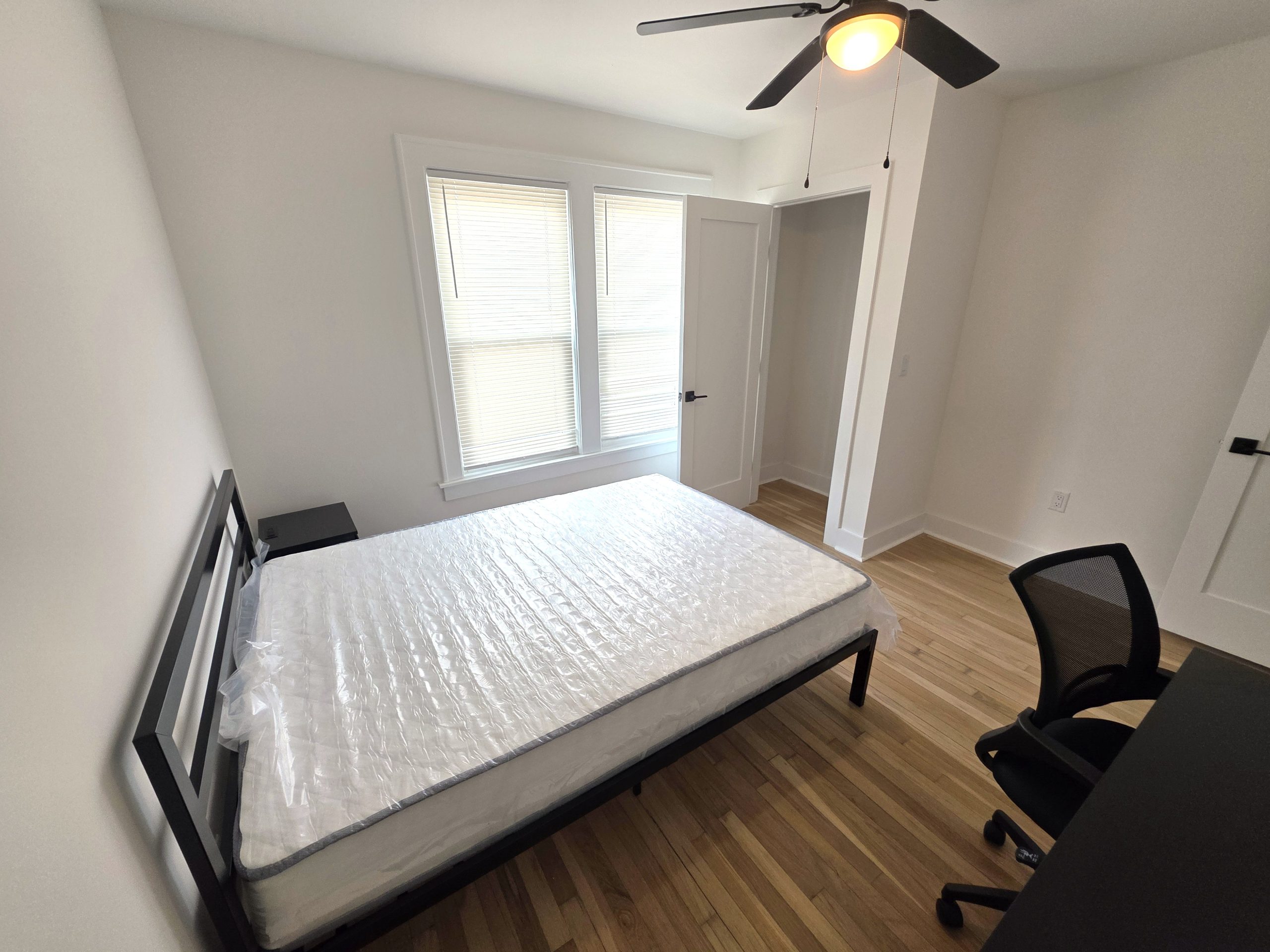 255 Main St - Photo 3