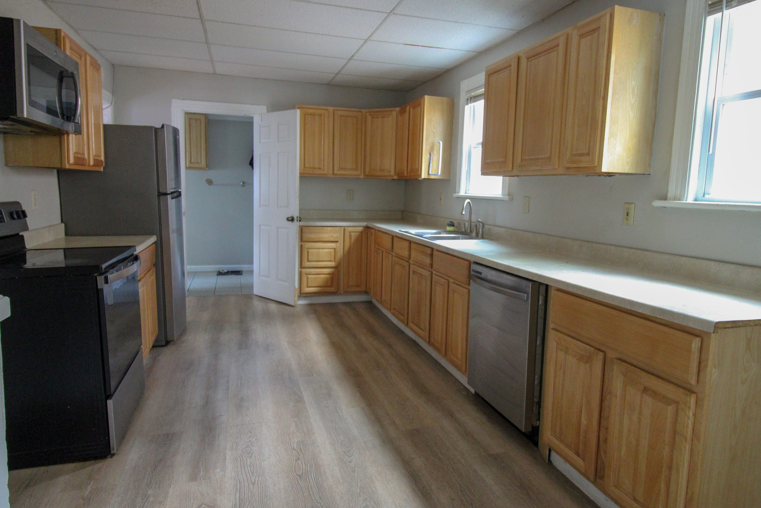 77 Chapin St - Photo 8