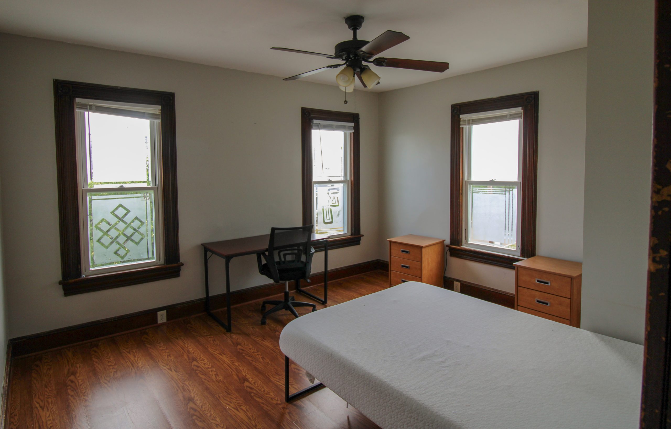 77 Chapin St - Photo 12