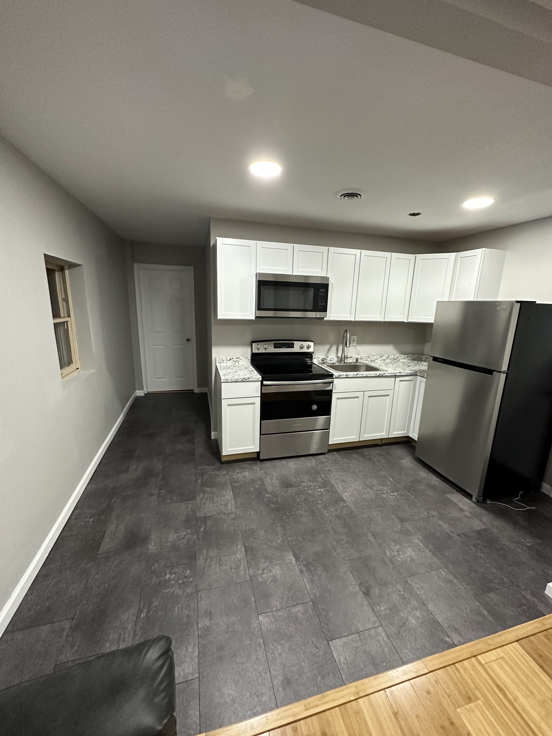 41 Fayette St - Photo 2
